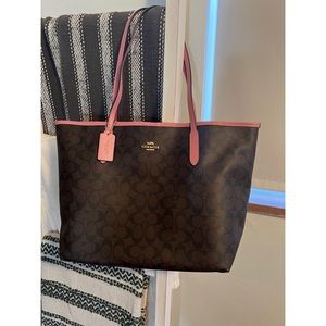 Sig City Coach Tote